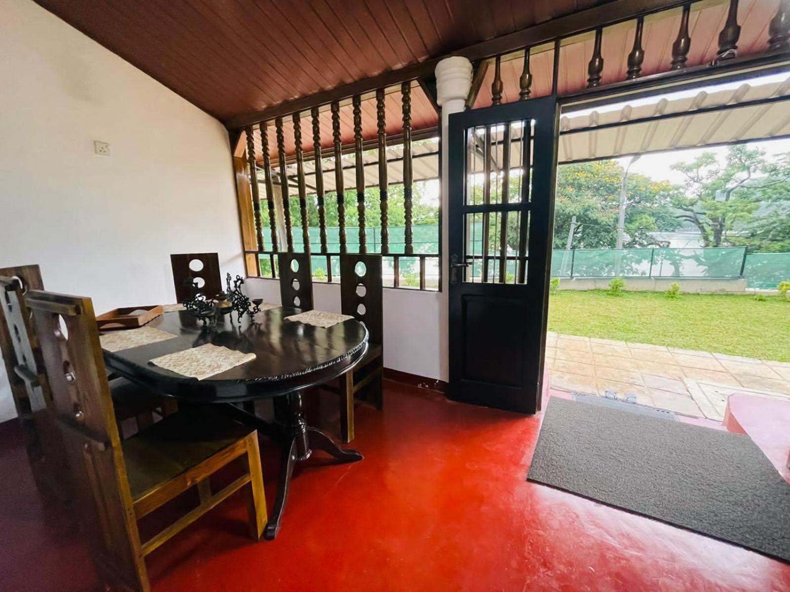 Lake Classical Guest House Канди Экстерьер фото