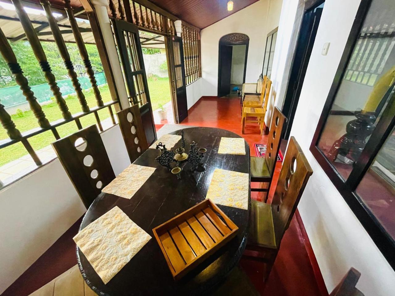 Lake Classical Guest House Канди Экстерьер фото
