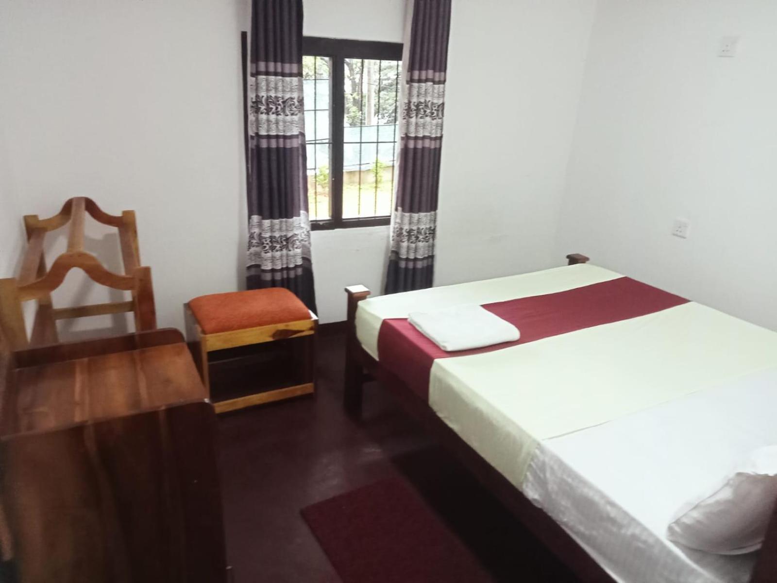 Lake Classical Guest House Канди Экстерьер фото
